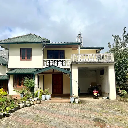 Selis Manor