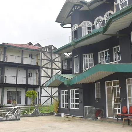 Nuwaraeliya H2o Lakeside Guest house