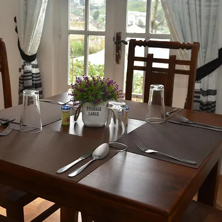 Shiny Cot Garden View Family Guest house *