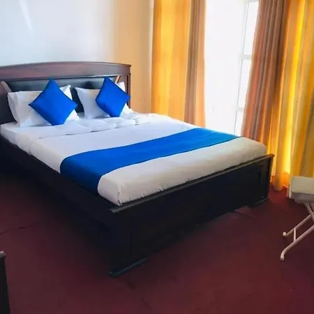 Devon Hotel 3*