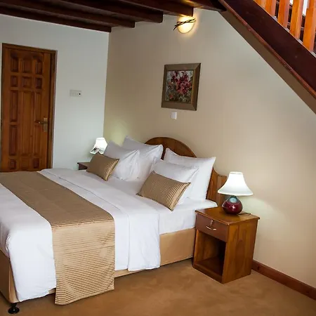 Albany Hotel