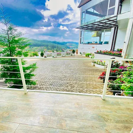 Hilldale Retreat Villa