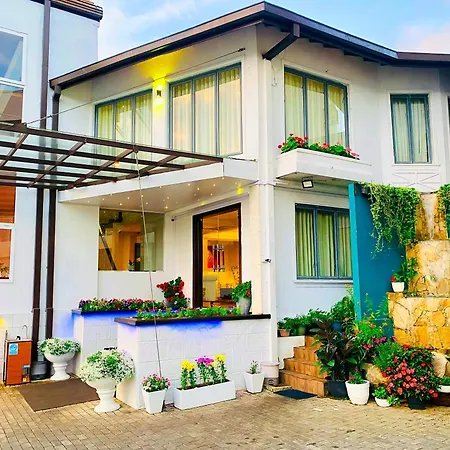 Hilldale Retreat Villa