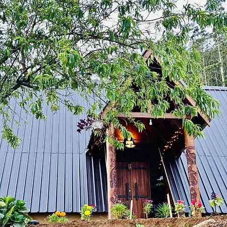 Luxury tent The Tranquil Wooden Nuwara Eliya