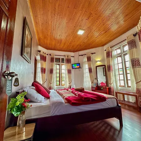 Hills Rest 3*