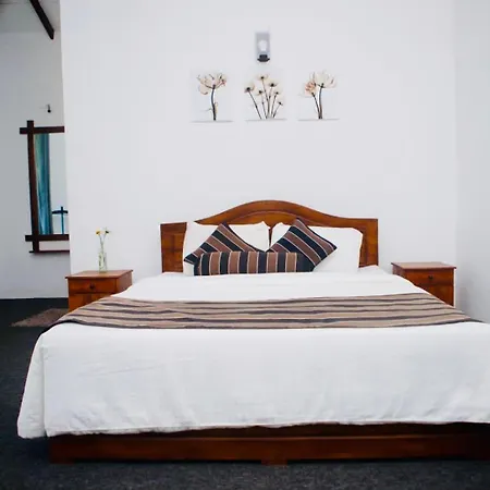 Hotel Britlon *