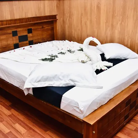 Nil Palace By Travabay Holidays Hotel Nuwara Eliya