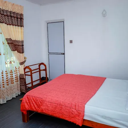 Peace Nest Homestay *