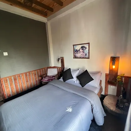Rustique House Dbl Homestay Nuwara Eliya