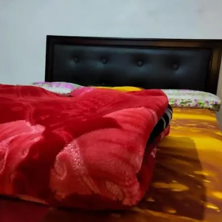 Lexaa * Nuwara Eliya