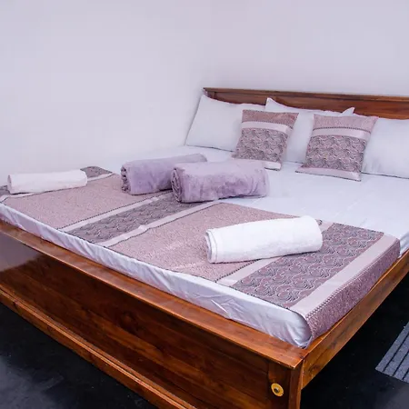 Rose Palace Inn