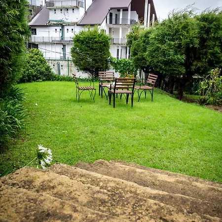 Bed & Breakfast Tranquil Garden 3*