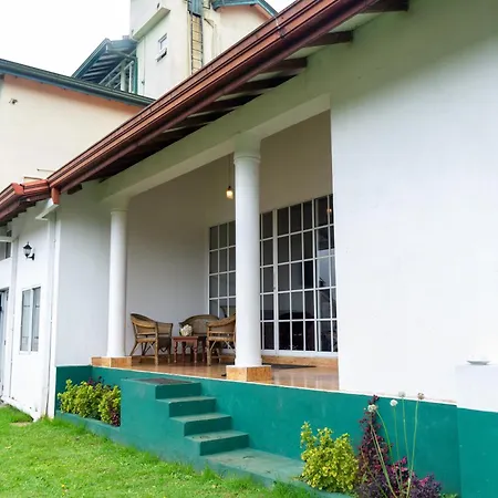 Bed & Breakfast Tranquil Garden 3*