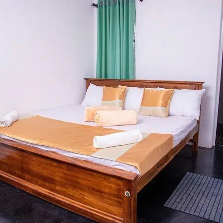 Inn Rose Palace