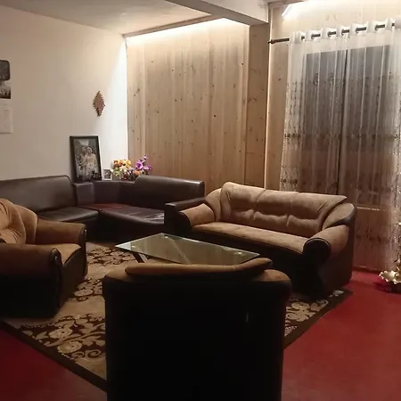 La Rose Geust House *