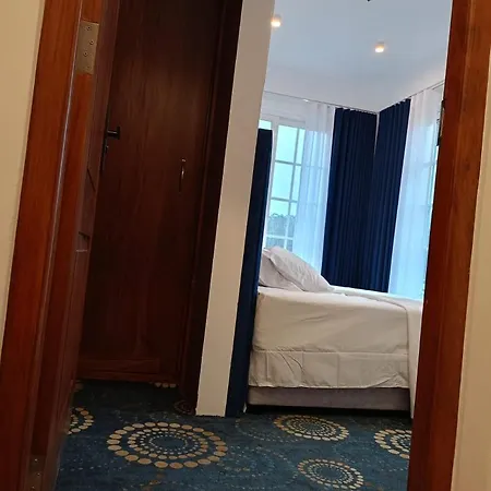 Hotel Golden Mist Nuwaraeliya *