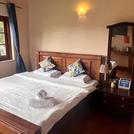 Lakeside Garden 湖畔花园山居 Guest house *