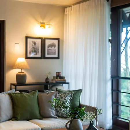 Bed & Breakfast Tathya Hills - Boutique Garden Escape Nuwara Eliya
