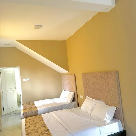 Royal Bliss Hotel 4*