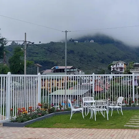 Twin Red - Luxury With Mountain View Nuwara Eliya