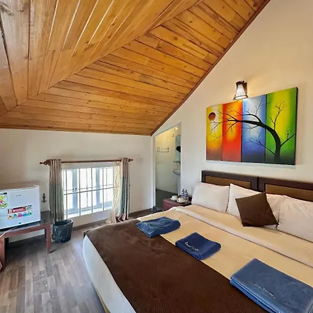 Hotel Royal Pearl Hills