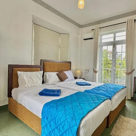 Royal Pearl Hills Hotel 3*