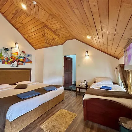 Royal Pearl Hills Hotel 3*