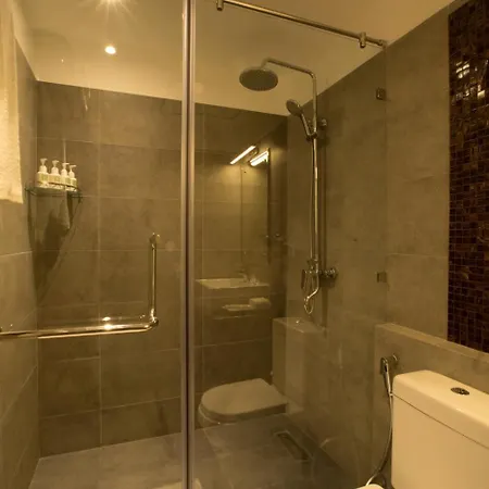 Yara Hotel 4*