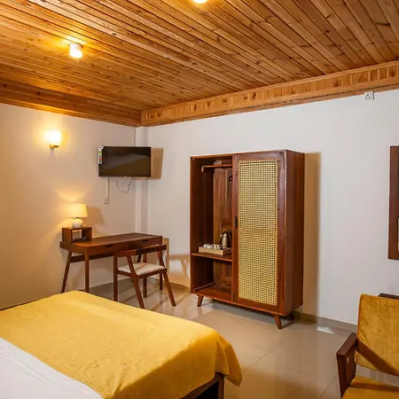 Hotel Country Club 3*