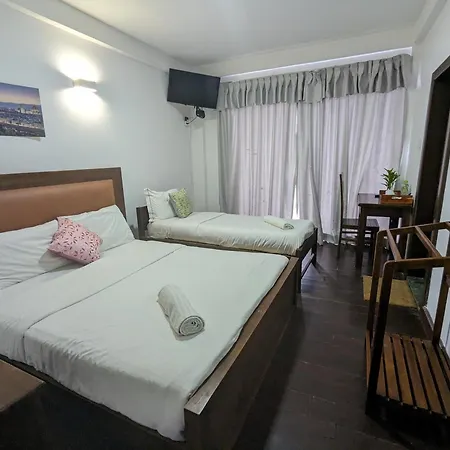 Moon Bed & Breakfast