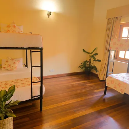 The Loris Manor Hotel
