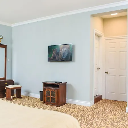 Hotel Little England By Joes