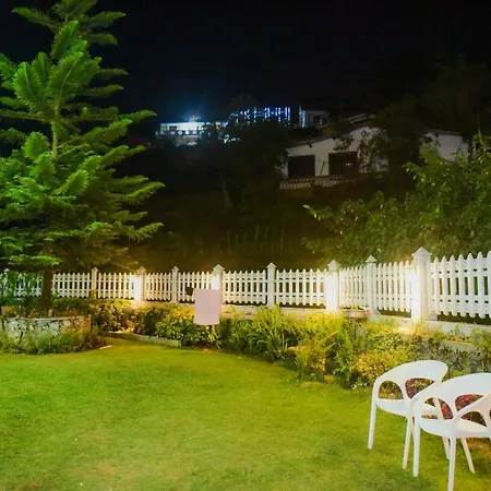 The Ceylon Hotel *
