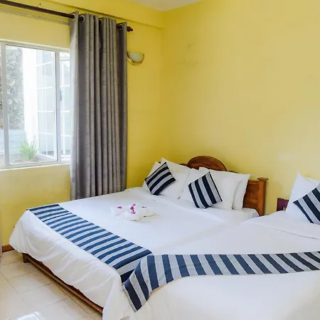 The Ceylon Hotel *