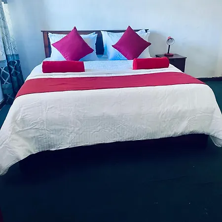 Hill Side Nest Nuwara Eliya