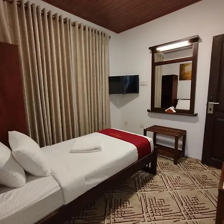 Serenity Hotel 2*