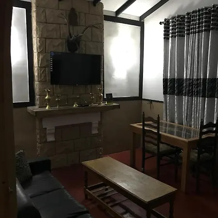 Barnes Homestay *