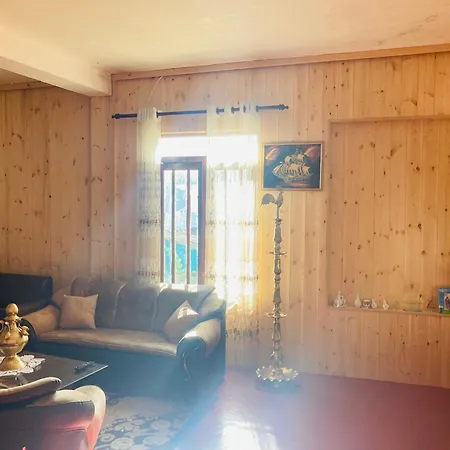 La Rose Geust House Homestay *