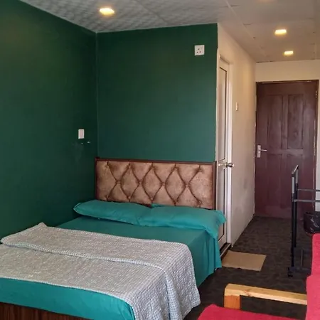 Cozy Hotel *