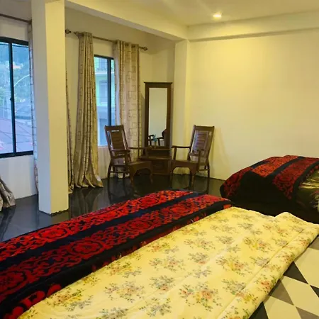 Guest house Hazel Town House *
