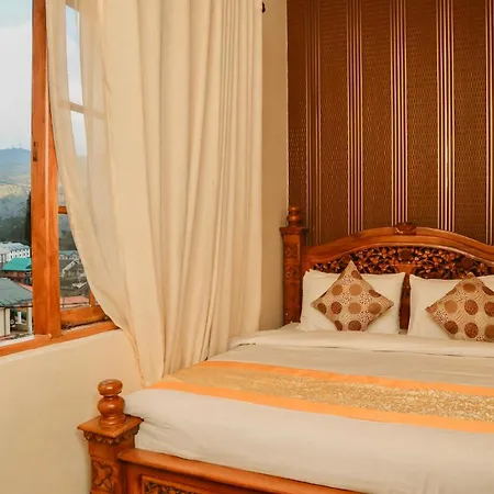 Hotel Alben Castle Glenfall Nuwara Eliya
