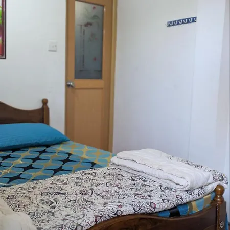Moon Plains White House Homestay *