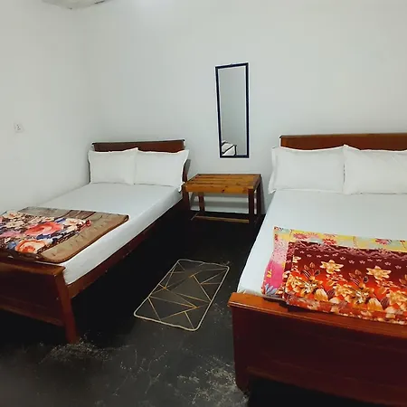 - Hostel Nuwara Eliya