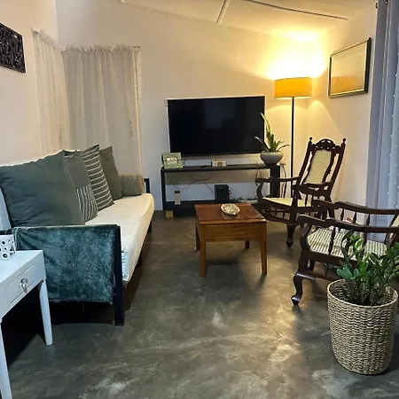 Laza * Nuwara Eliya