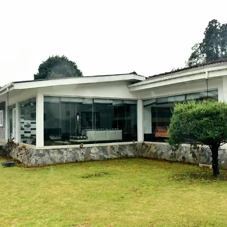 The Sixth, Villa *