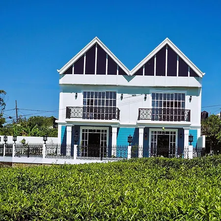 Private By The Tea Estate Villa *