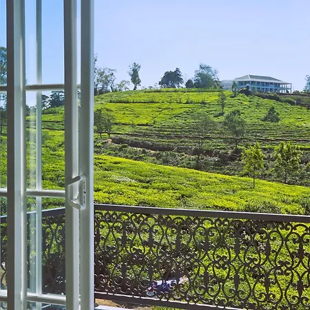 Villa Private By The Tea Estate