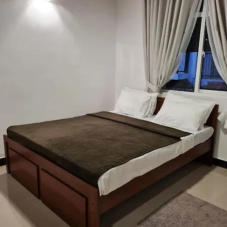 Gregory's Edge Apartment *