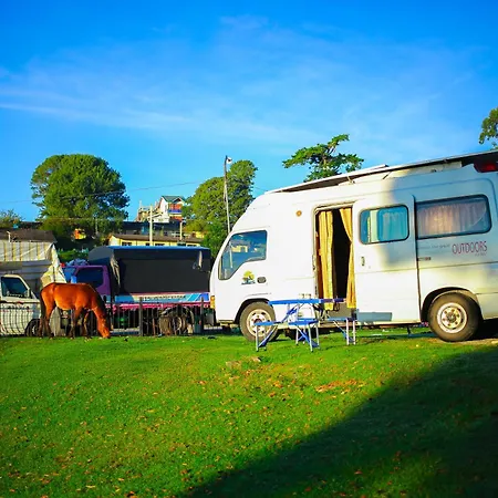Campsite Caravan -