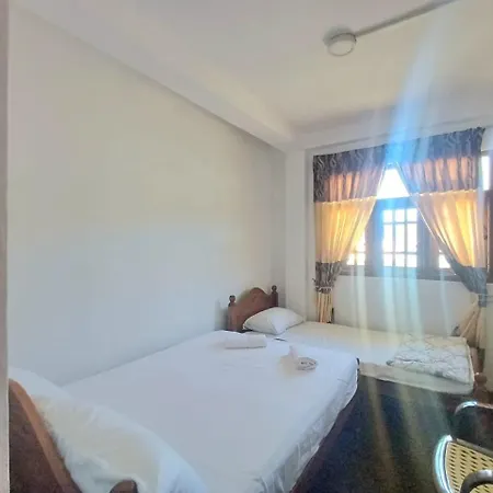 Guest house The Lazori Grand Nuwara Eliya